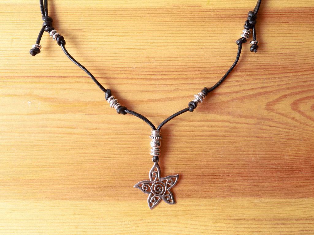 'Flower' Handmade Necklace Black