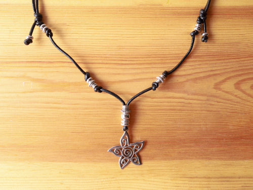 'Flower' Handmade Necklace Black