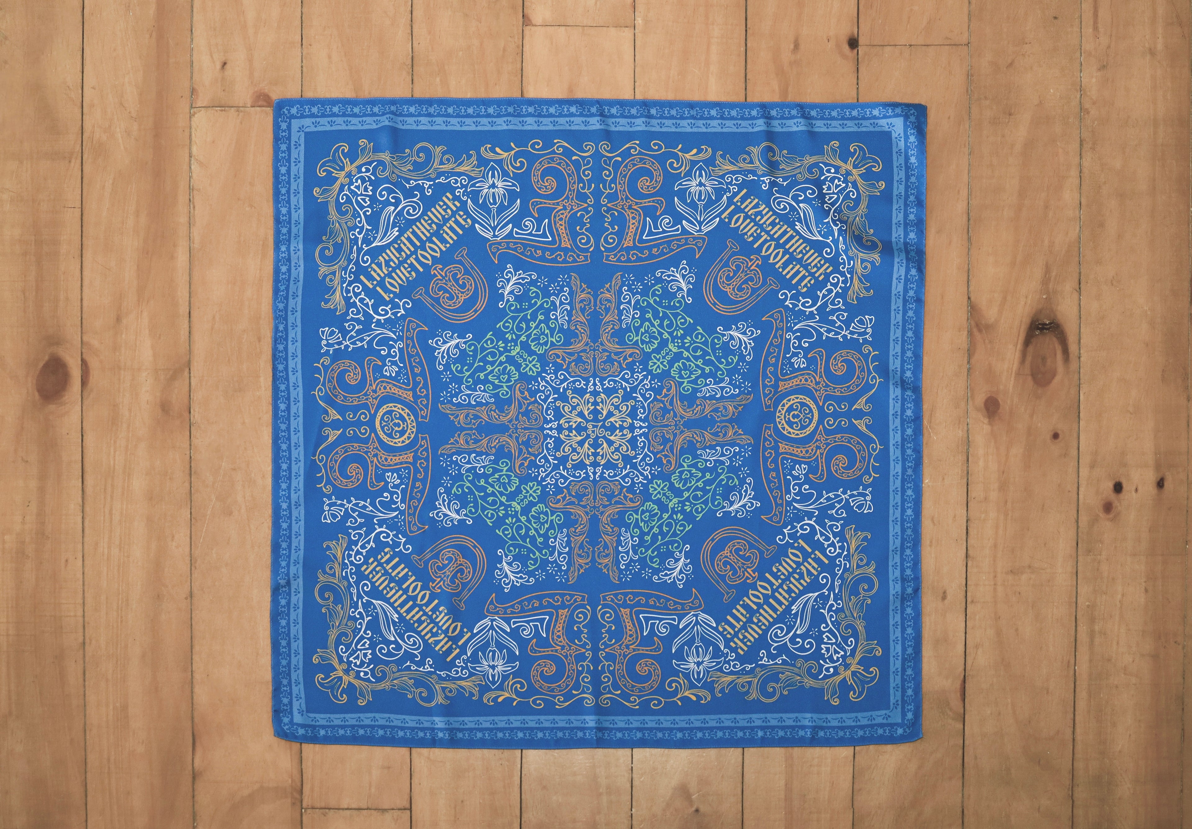 LC Totem Scarf Blue
