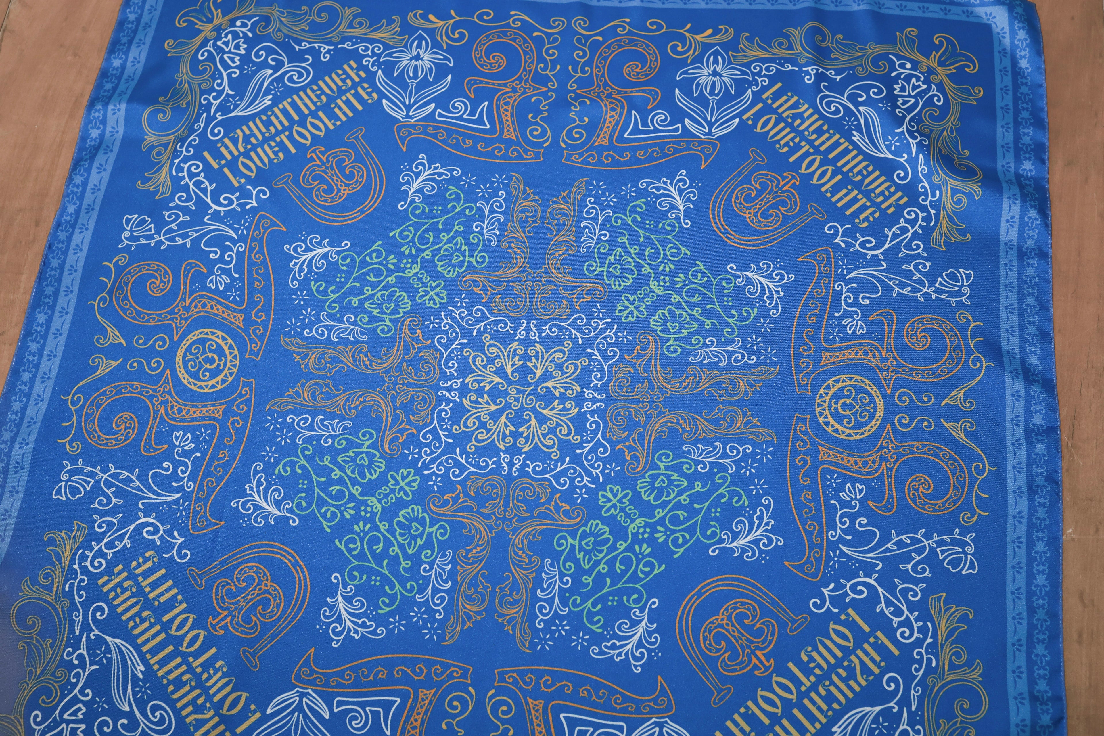 LC Totem Scarf Blue